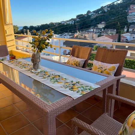 Villa House With Seaview à Segur de Calafell Extérieur photo